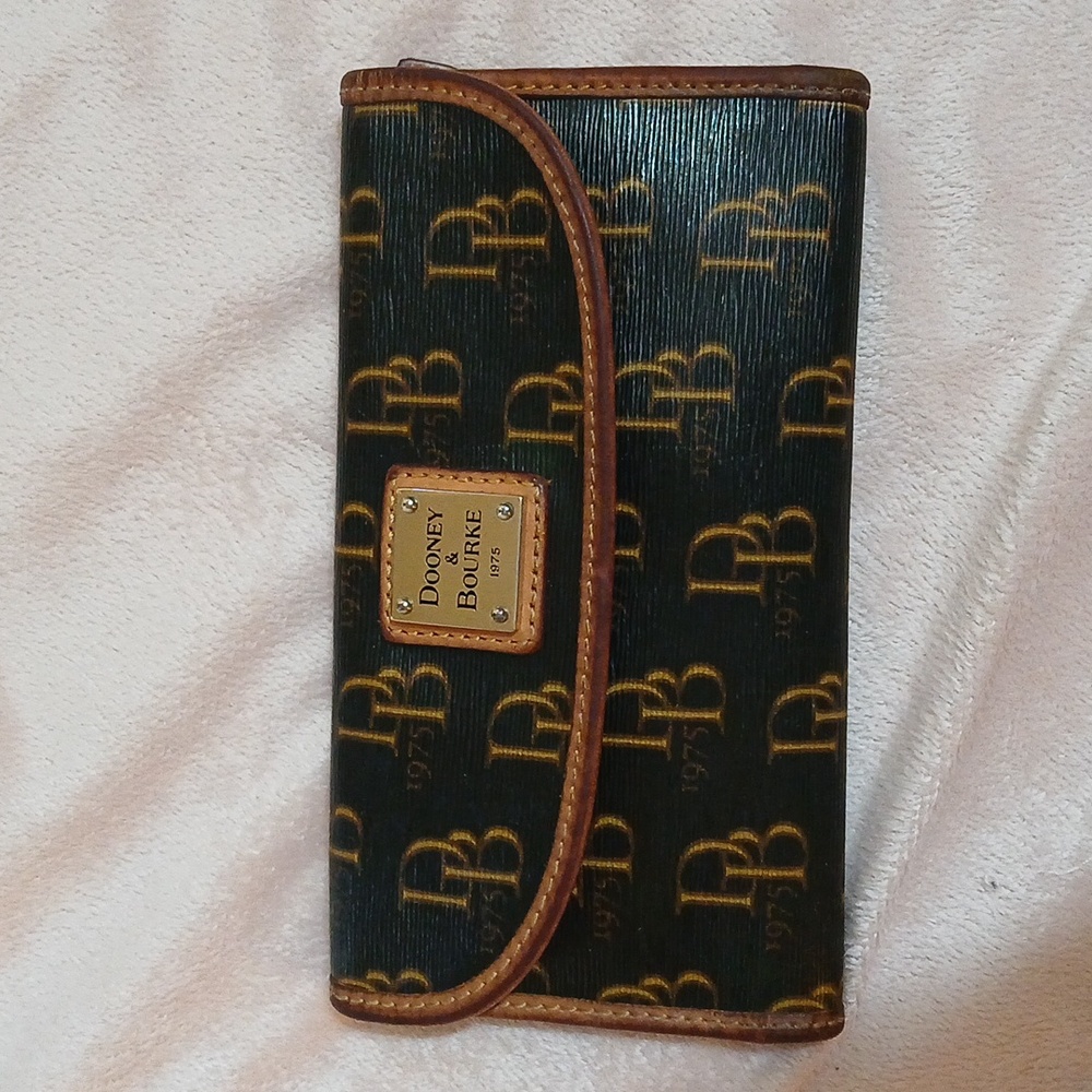 Dooney & Bourke Dark Brown/black,  Gold Logo Wallet. Vintage. RARE 1975 Textured